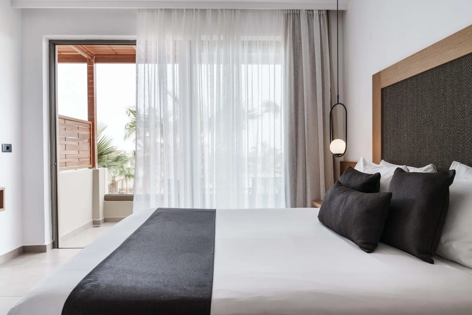 Standard Room with Pool View/Garden View