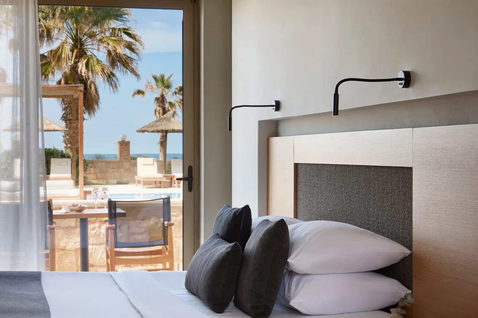 Superior Room with Sea View and Sharing Pool