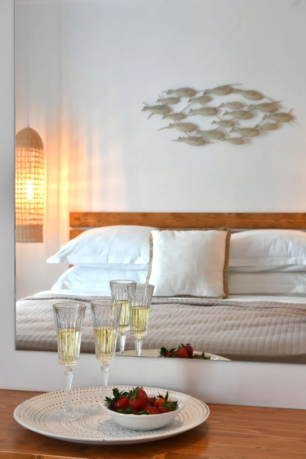 Deluxe 3 Bedroom Apartment with Outdoor Jacuzzi &amp; Partial Sea View (Seasonal Jacuzzi: Open May - Oct)
