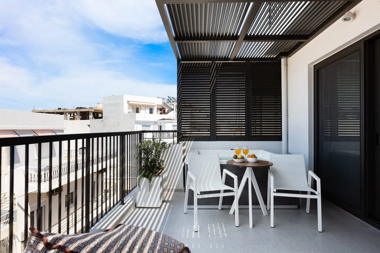 Junior Suite with Outdoor Jetted Tub