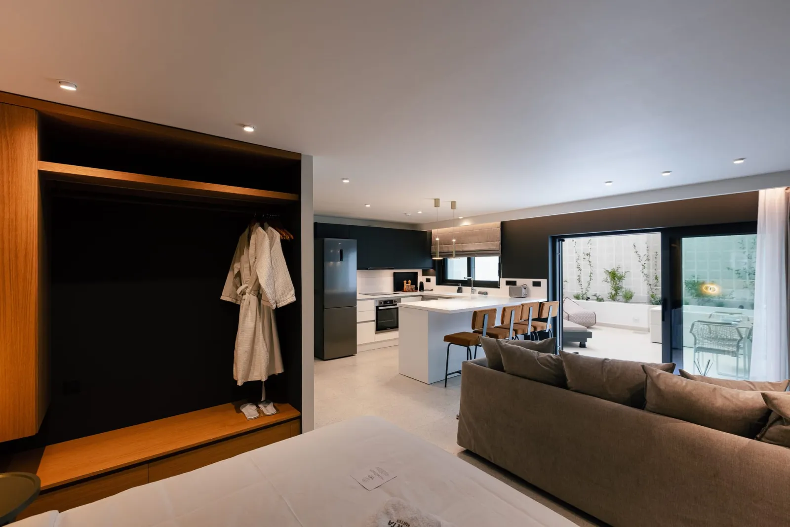 Suite with Terrace & Outdoor Jetted Tub