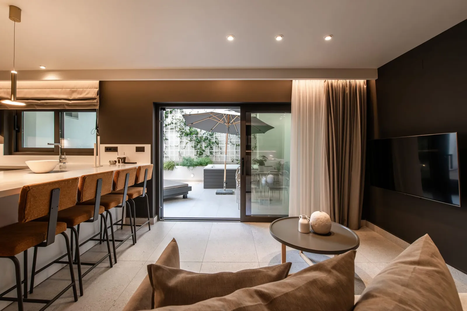 Suite with Terrace & Outdoor Jetted Tub