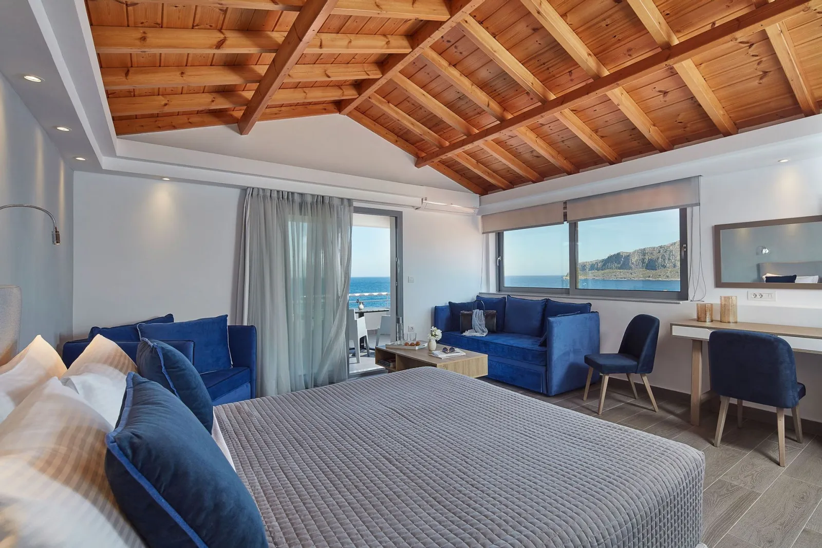 Signature Suite Sea View