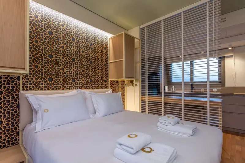 Sea View Suite with outdoor hot tub
