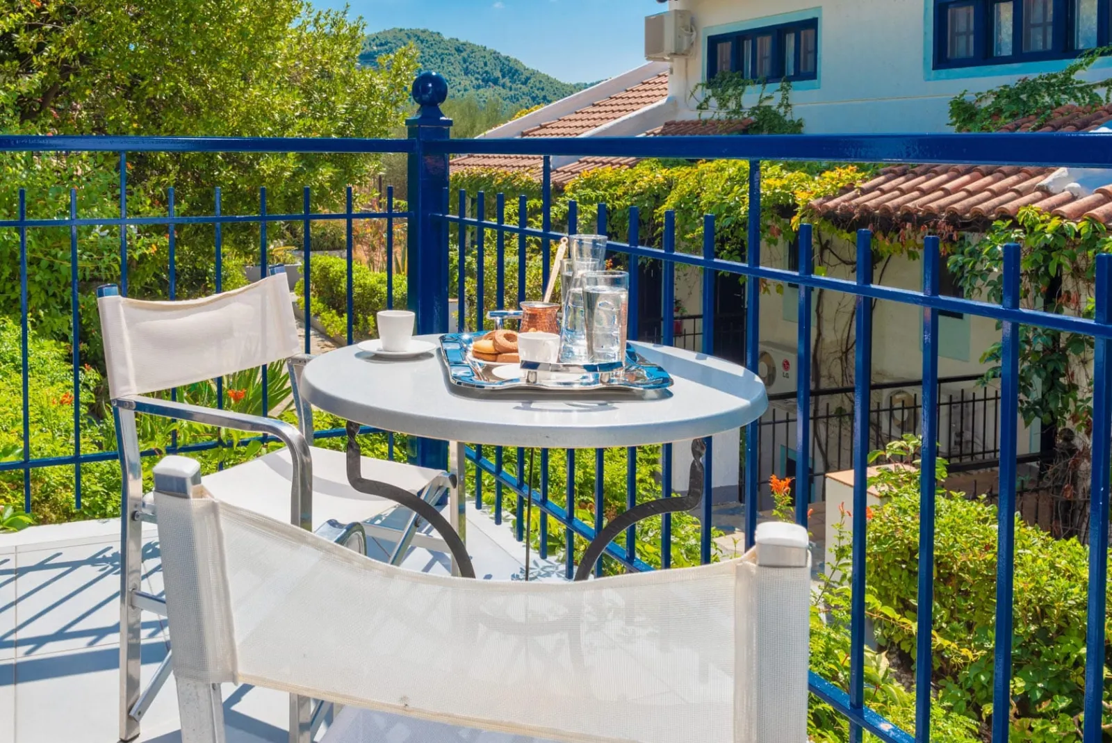Twin or Double Room Garden View  21m²