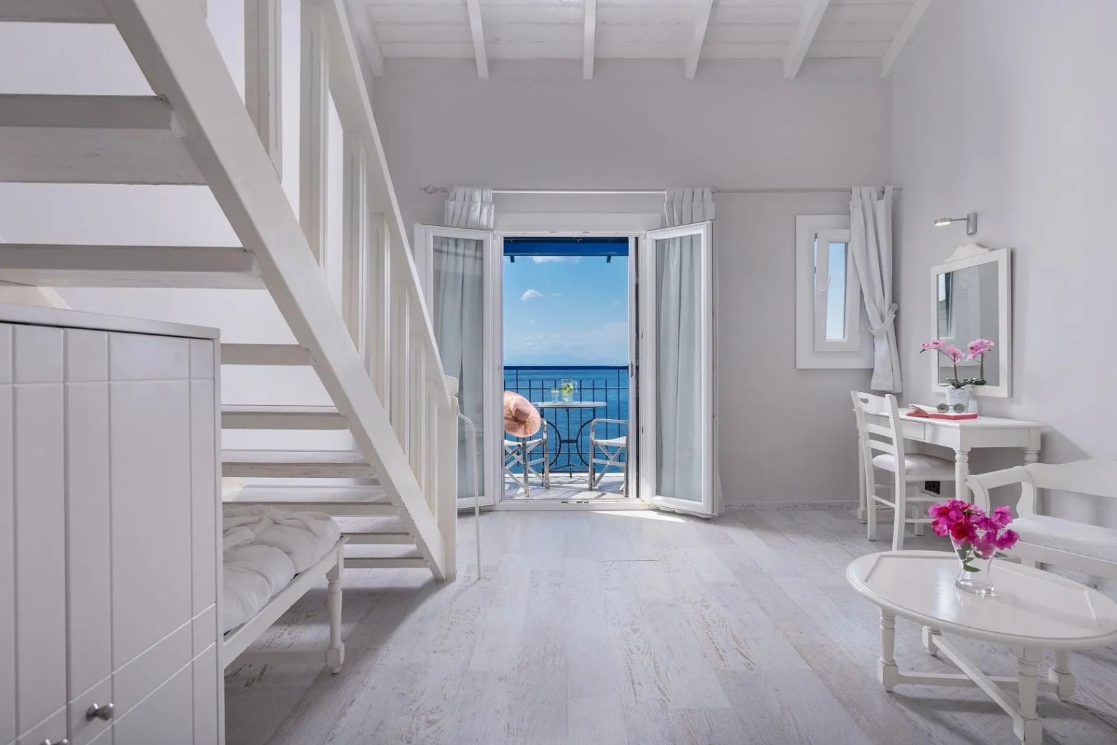 Panoramic Full Sea View Maisonette 28m²