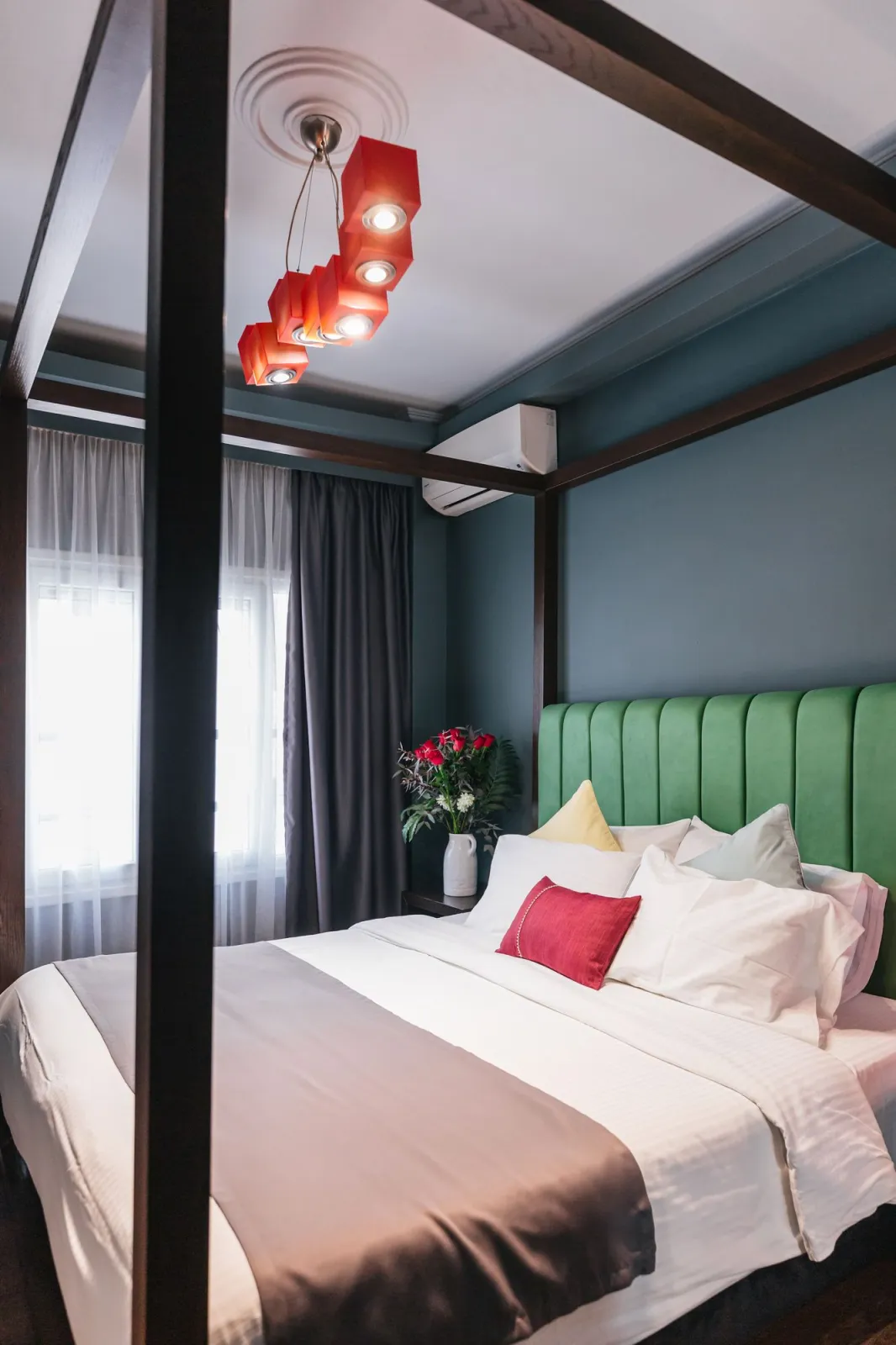 Queen Suite