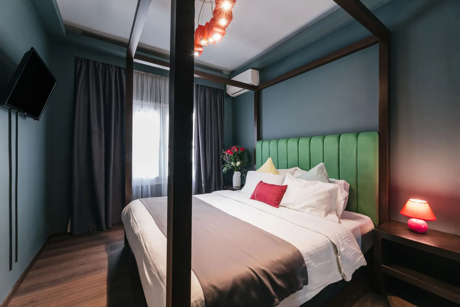 Queen Suite