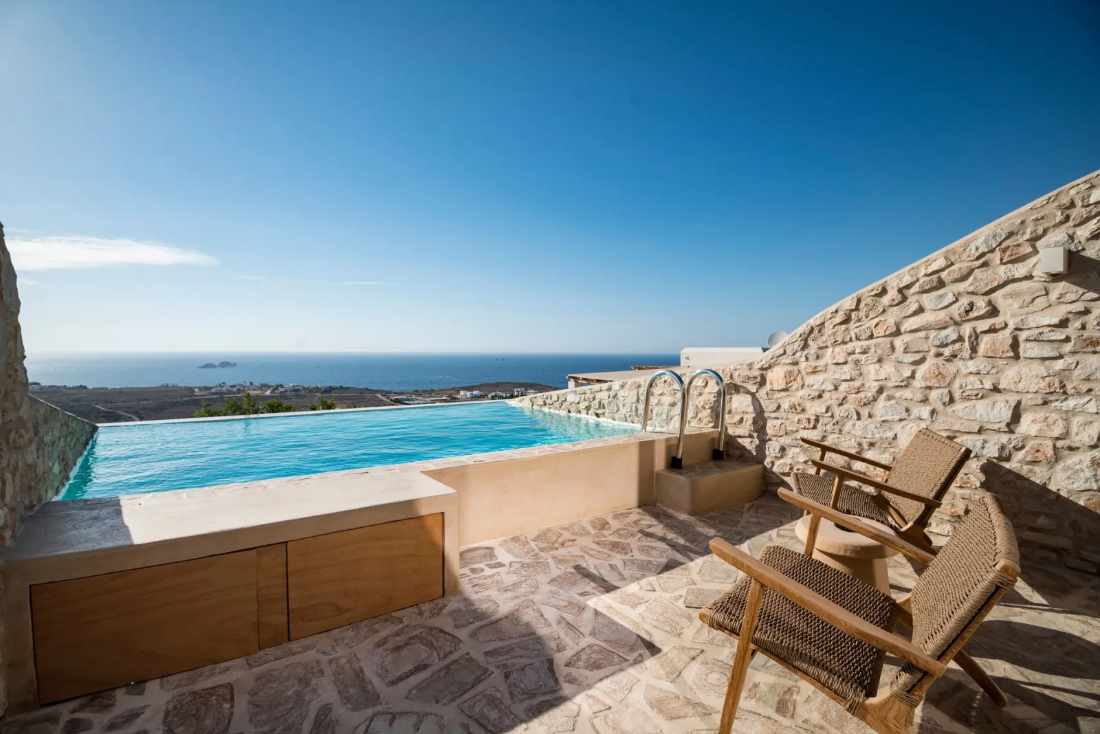 Cave Suite Private Pool