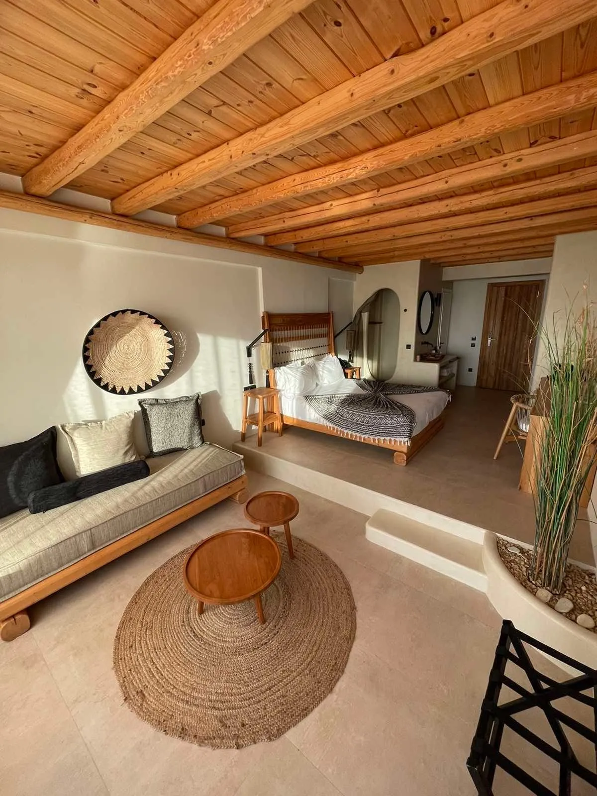 Cave Suite Sea View Outdoor Hot Tub