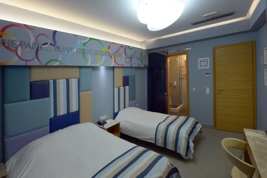 Triple Room