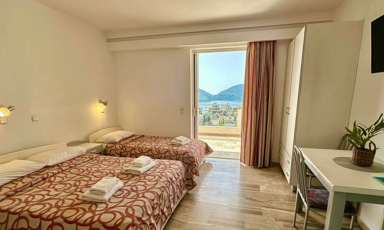 Triple Room Sea View