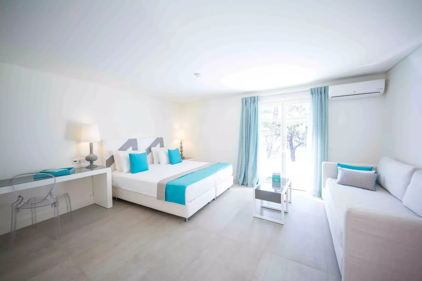 Deluxe Junior Suite - Sea Side