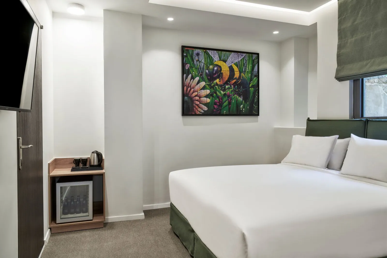 Economy Room