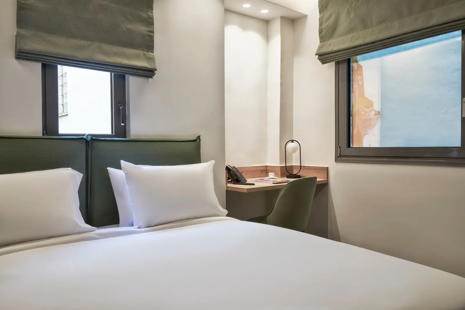 Economy Room