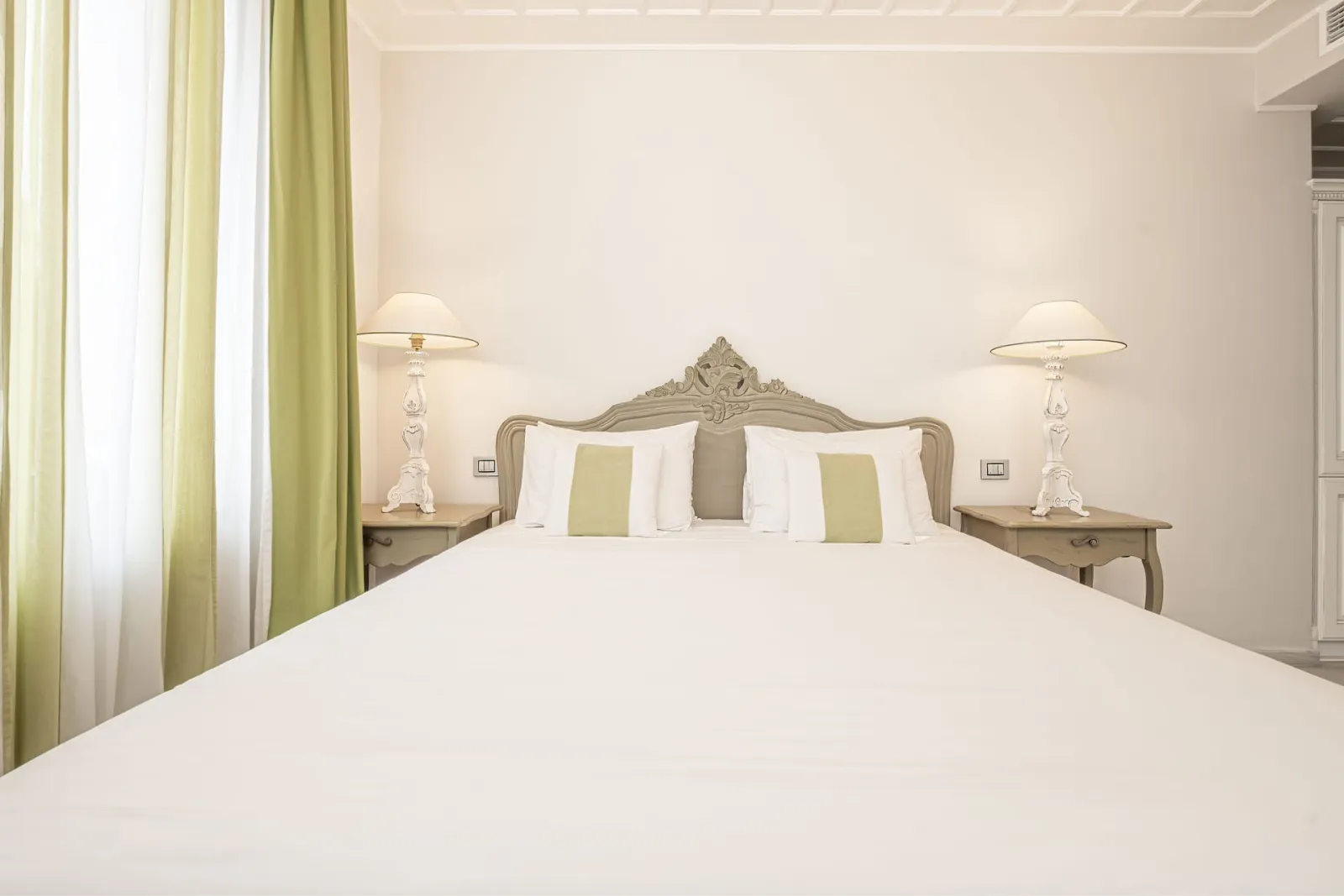 Deluxe Sea View Room