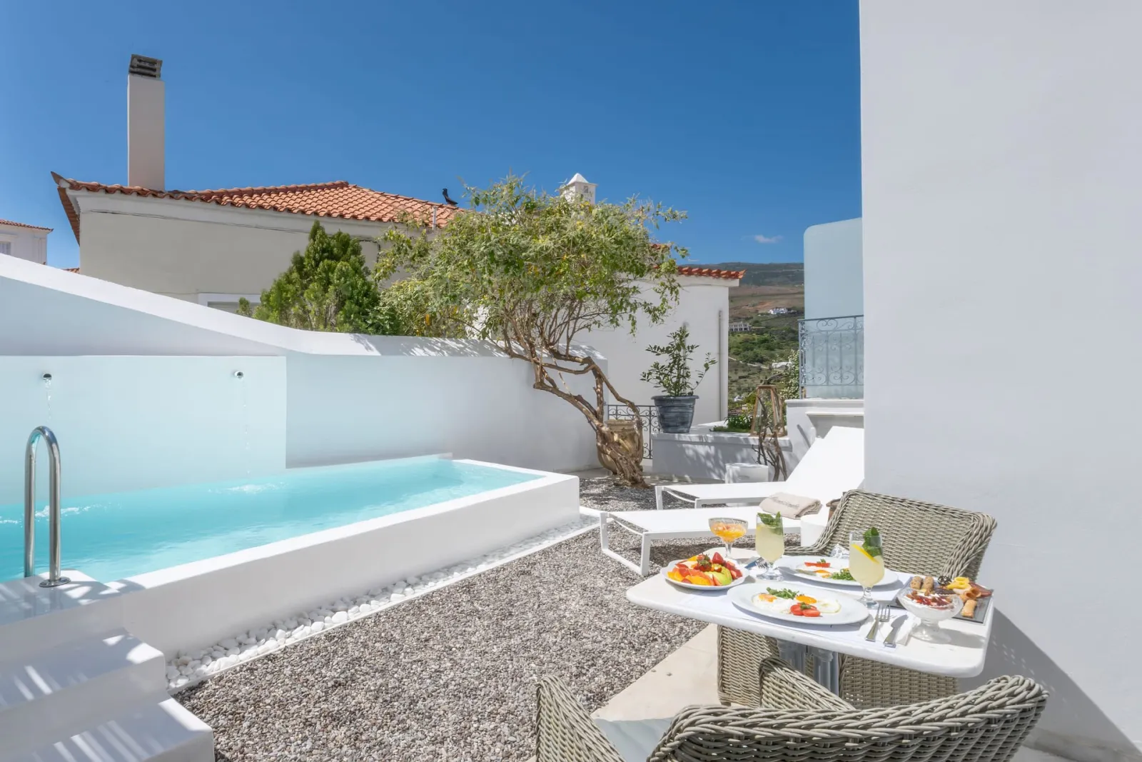2 Room Suite with Private Pool