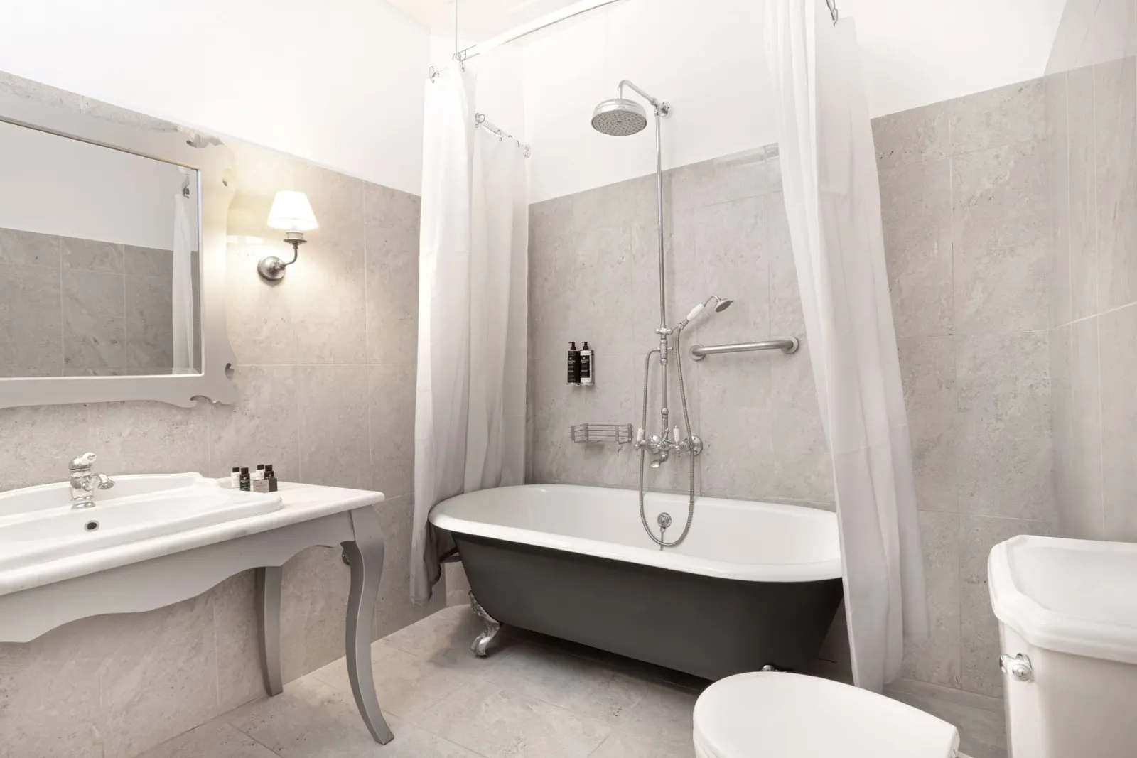 2 Room Suite with Private Pool