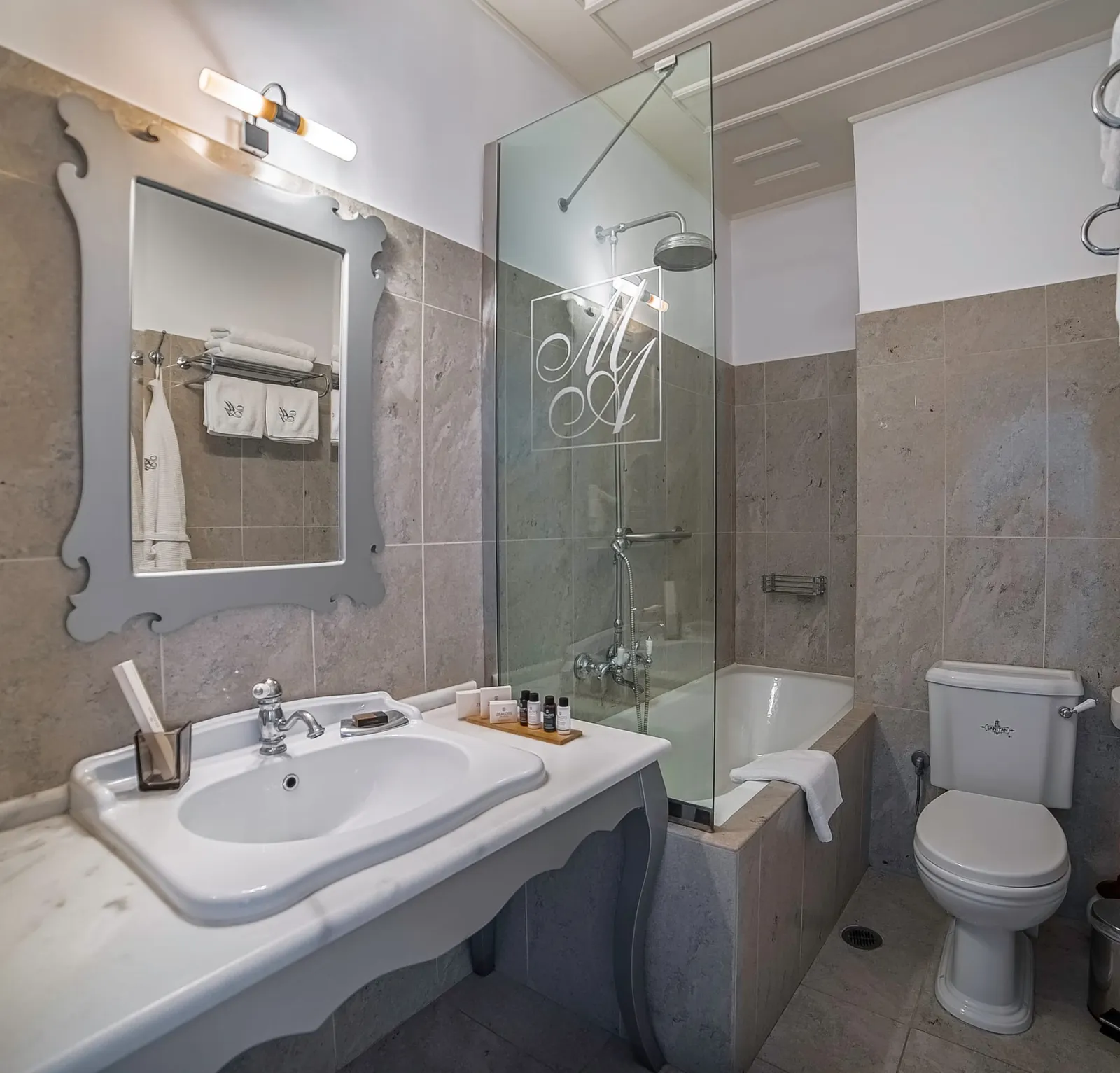 2 Bedroom Sea View Suite