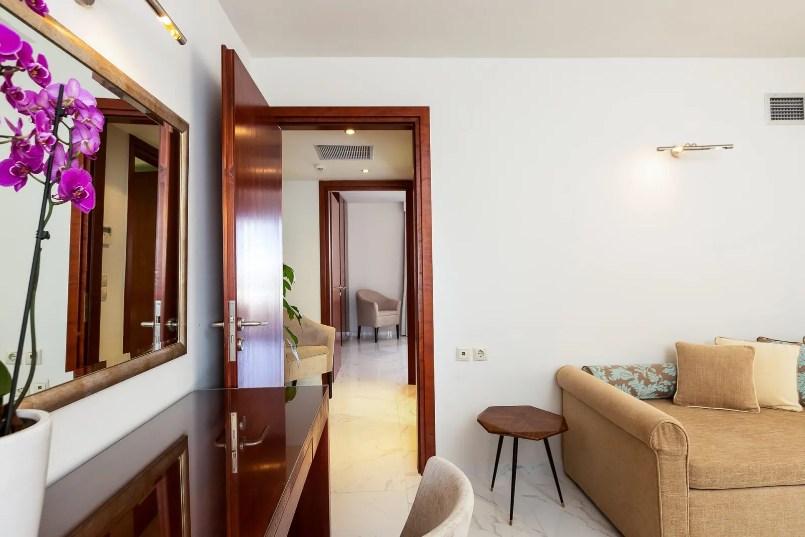 Premium Family Suite with Outdoor Jetted Tub