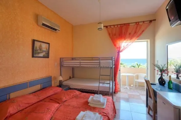 Quadruple Room with Sea View