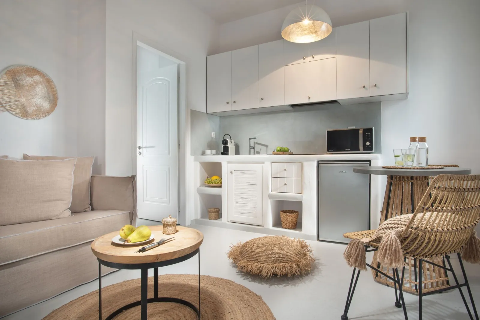 One Bedroom Apartment