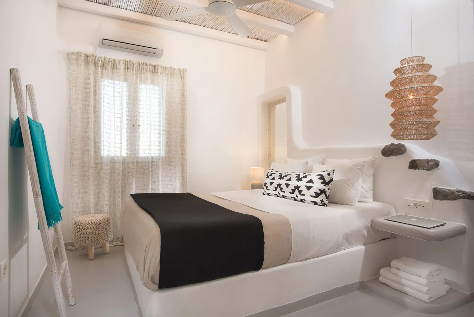 Superior One Bedroom Apartment