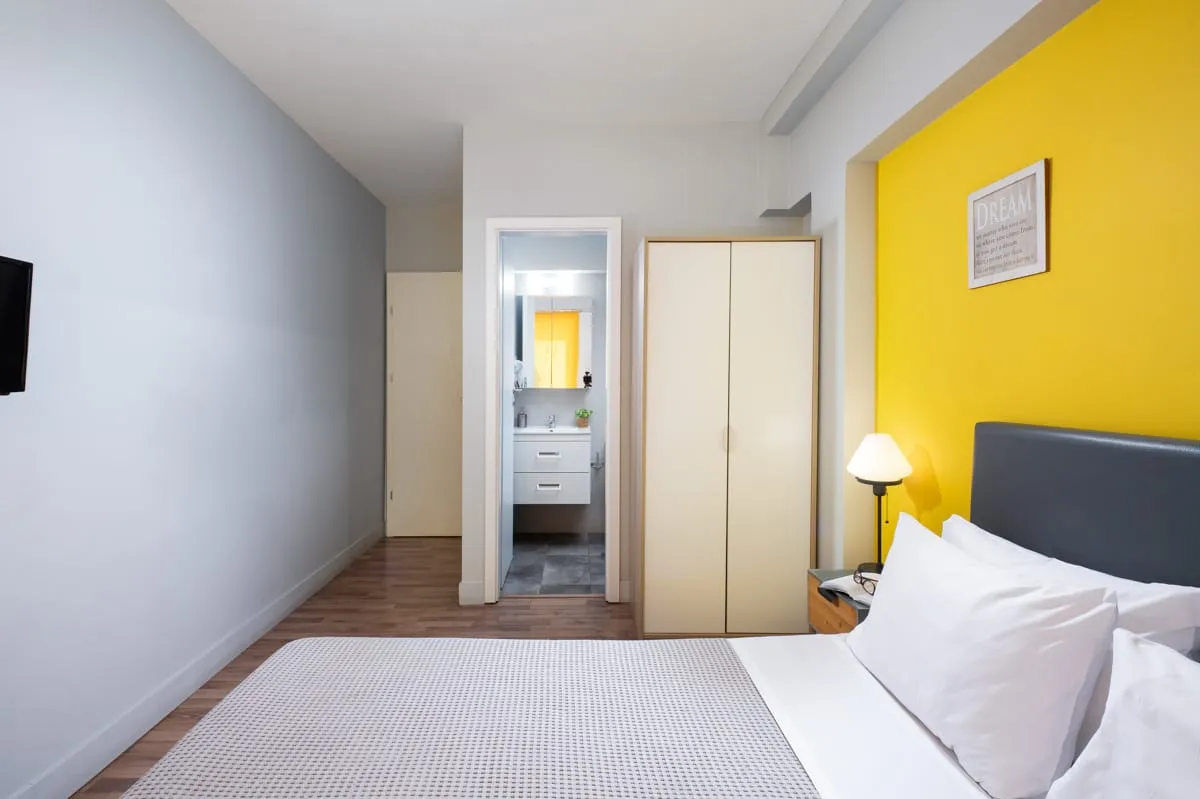 Standard Room | Shared kitchen &amp; Living area [12 m²]