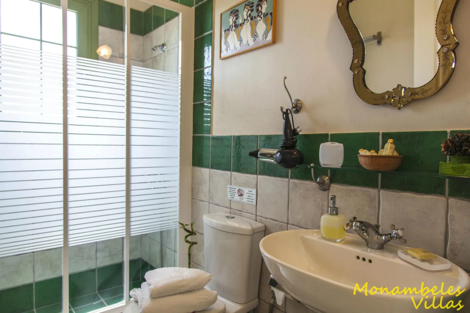 2-Bedroom Spa Bath | Villa Cleo
