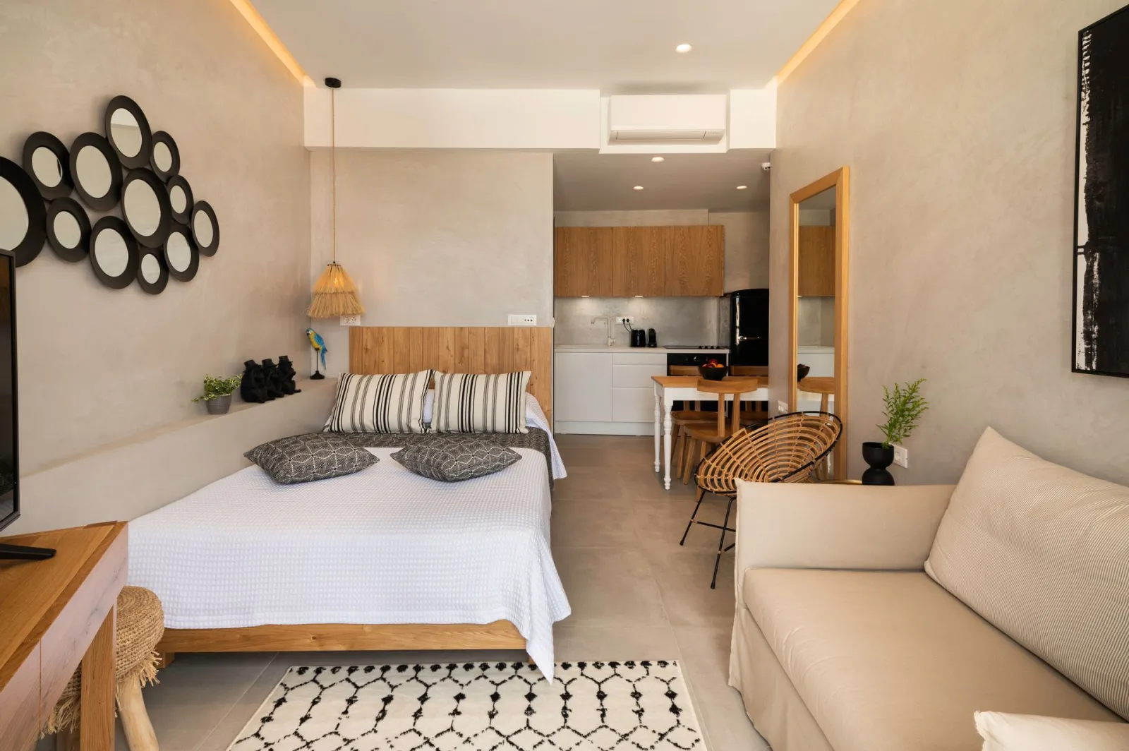 Suite with Old Town View