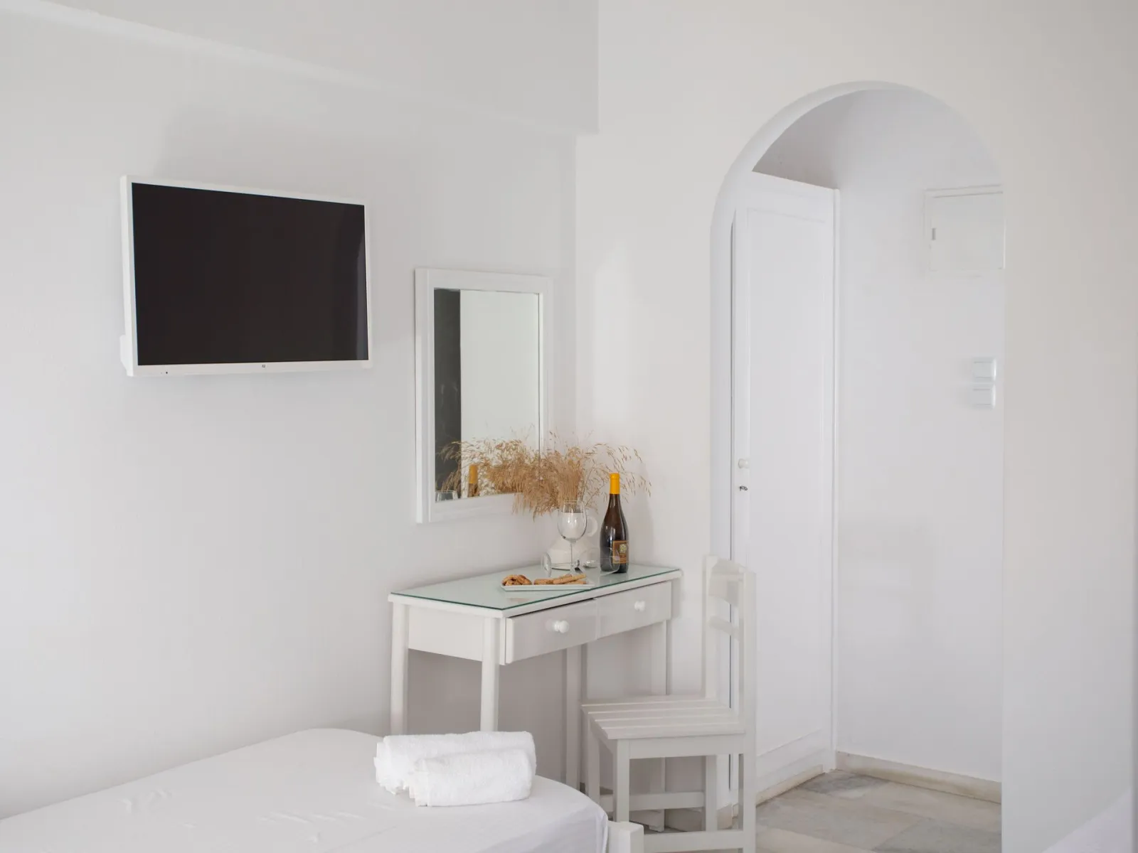 One Bedroom Triple Apartment