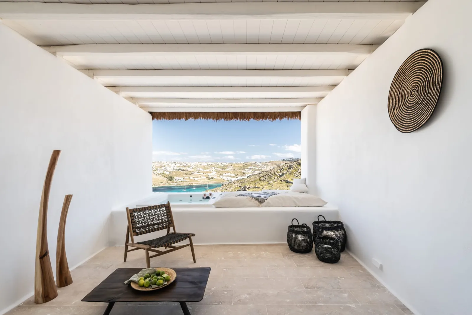 Deluxe Suite with Hot Tub and Sea View