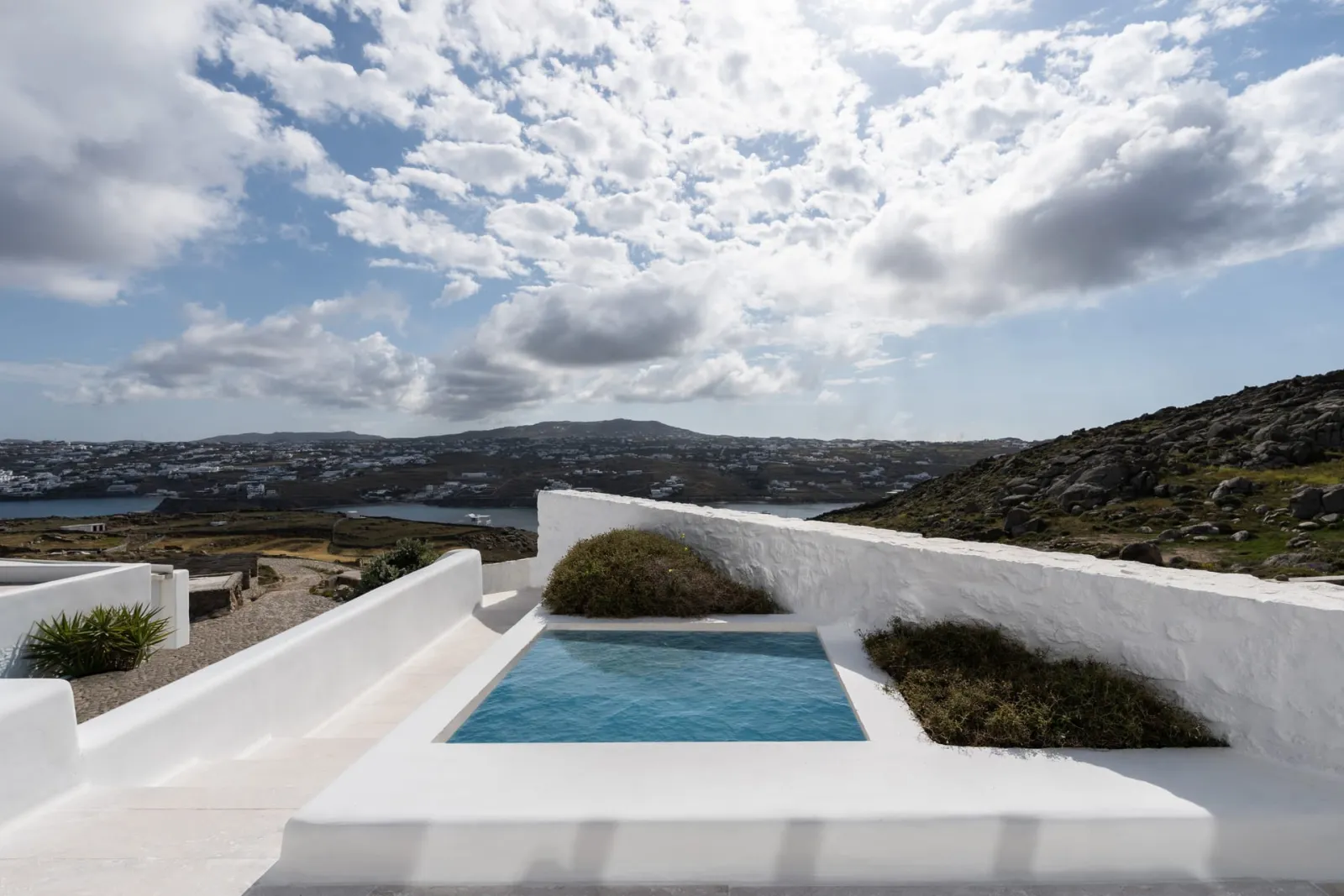 Honeymoon Suite with Hot Tub & Sea View