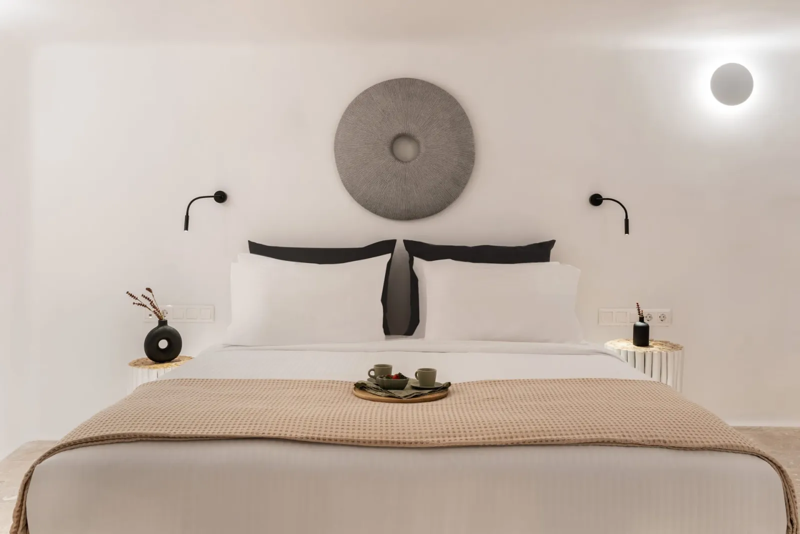 Three-Bedroom Executive Suite with Jacuzzi