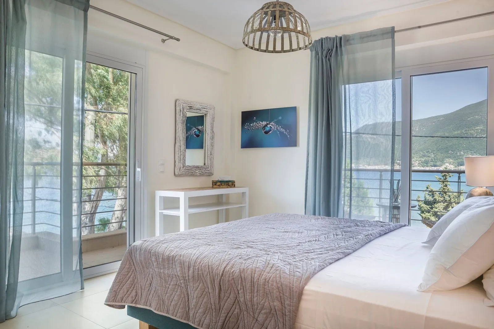 Sea View Deluxe Suite