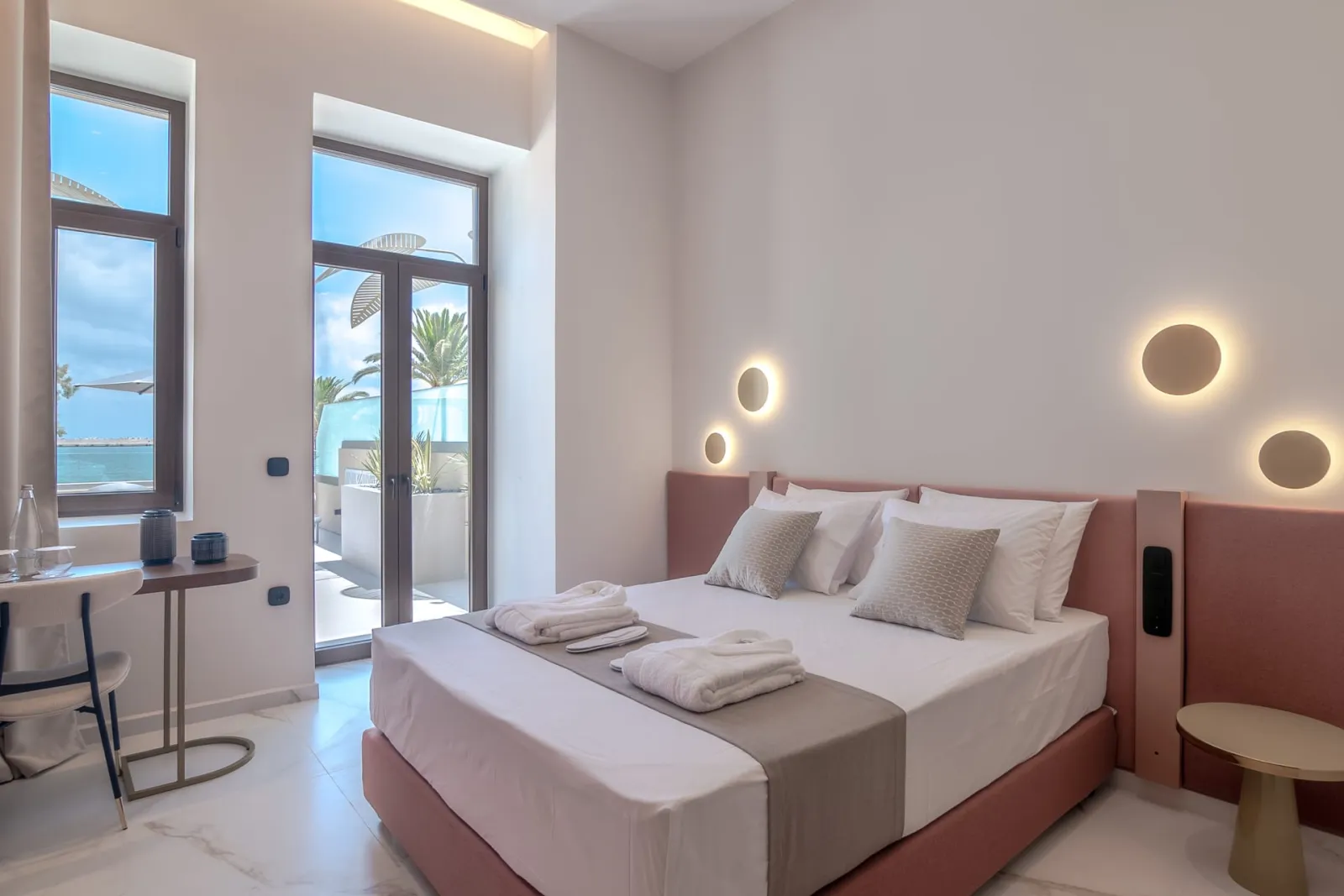 Executive Suite with Outdoor Jacuzzi - Sea View | Rethymnon Old Town