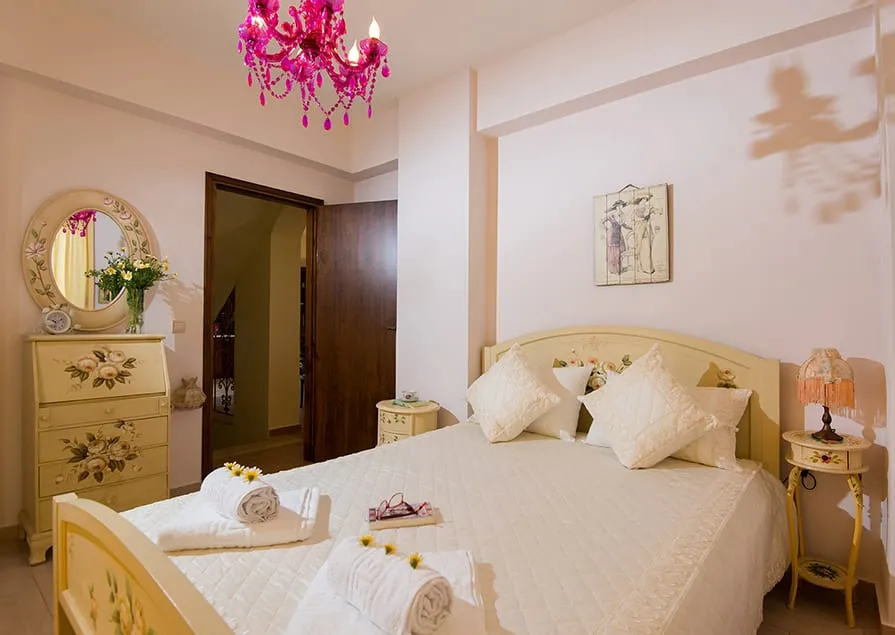 3 Bedroom | Νikolaos Villa with Private Pool | Roussospiti | Rethymno