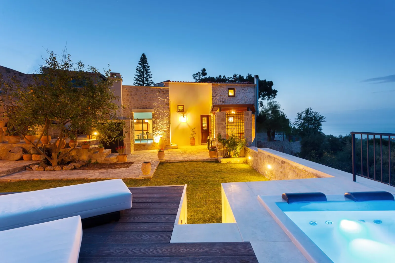 3 Bedroom | Ali Vafi's Villa with Jacuzzi & Plunge Pool | Maroulas | Rethymno