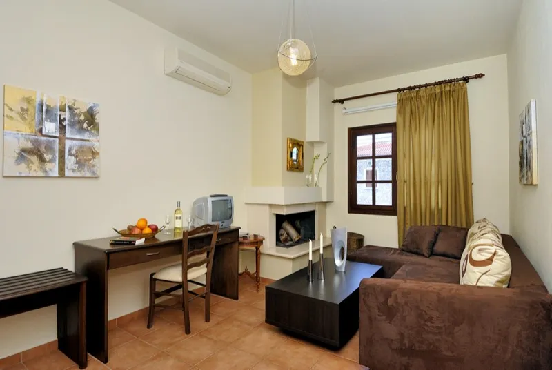 Superior suite  for 3 adults or 2 adults + 1 child with pool view/sea view #5