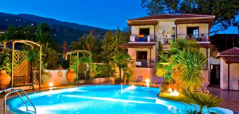 Triple studio pool view #6/9