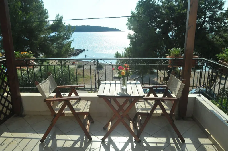 Studio with sea view first floor # 4