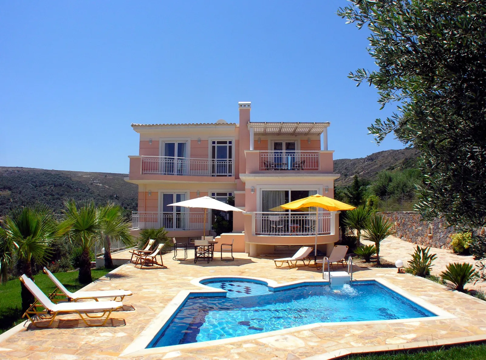 Villa Astro