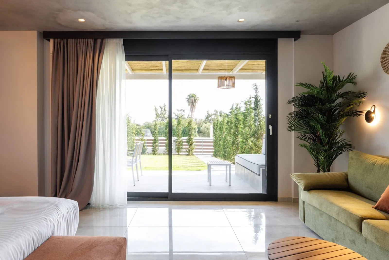 Superior Suite with Garden