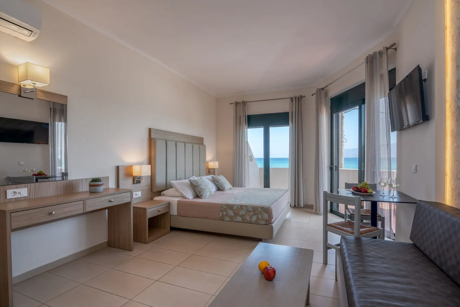 Sea Front Junior Suite