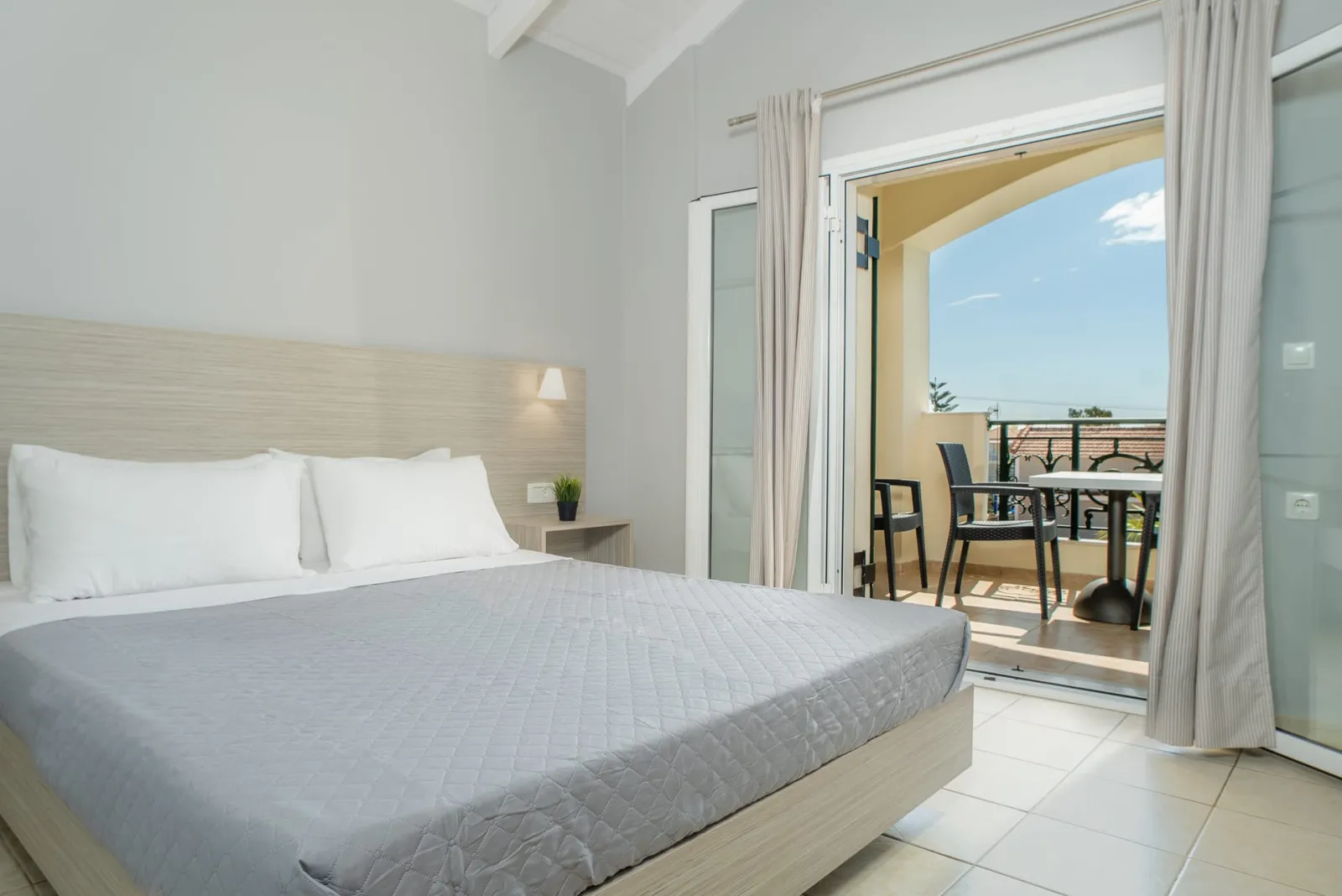 Junior Suite (Up To 2 Pax)