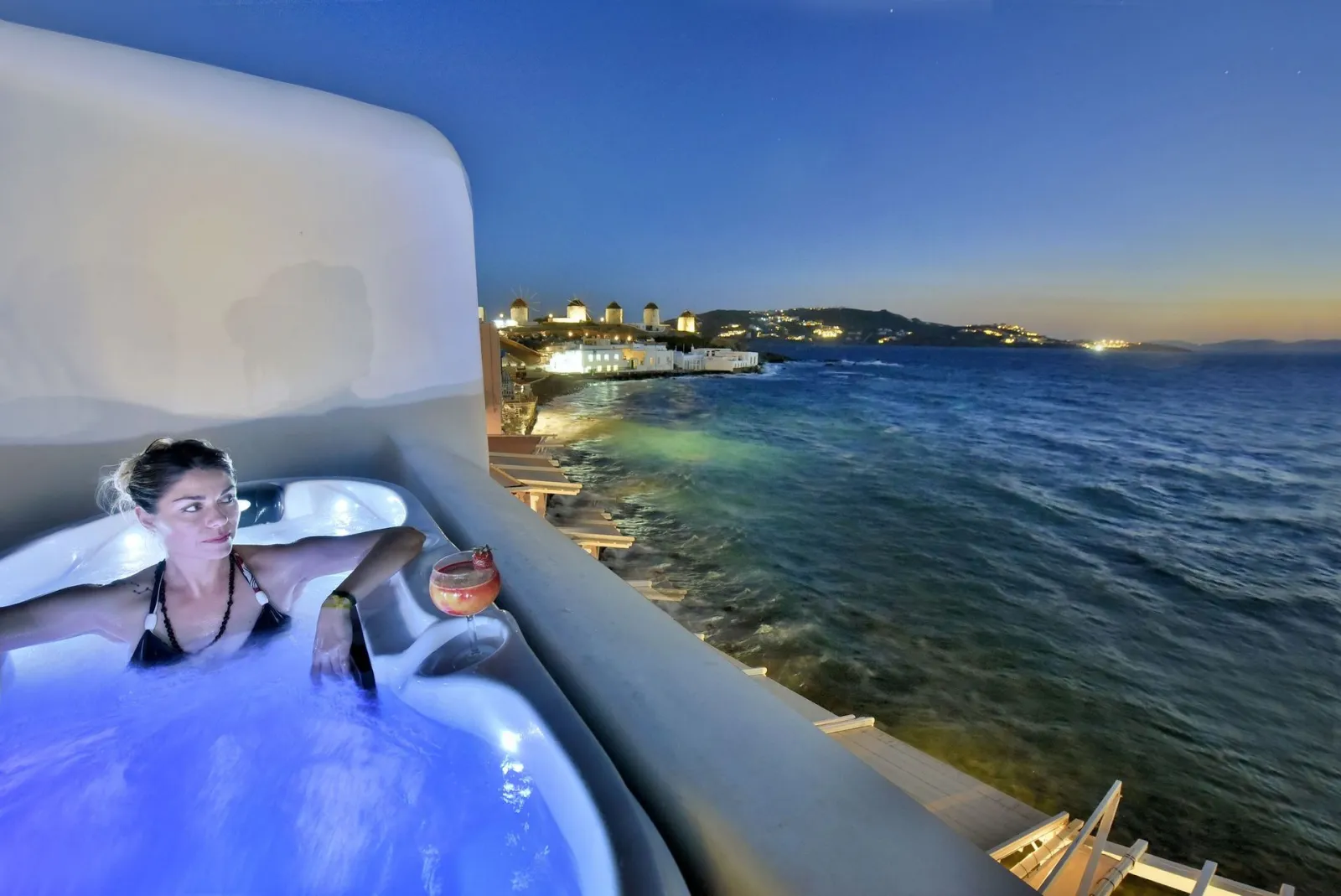 Little Venice Villa with Outdoor Jacuzzi