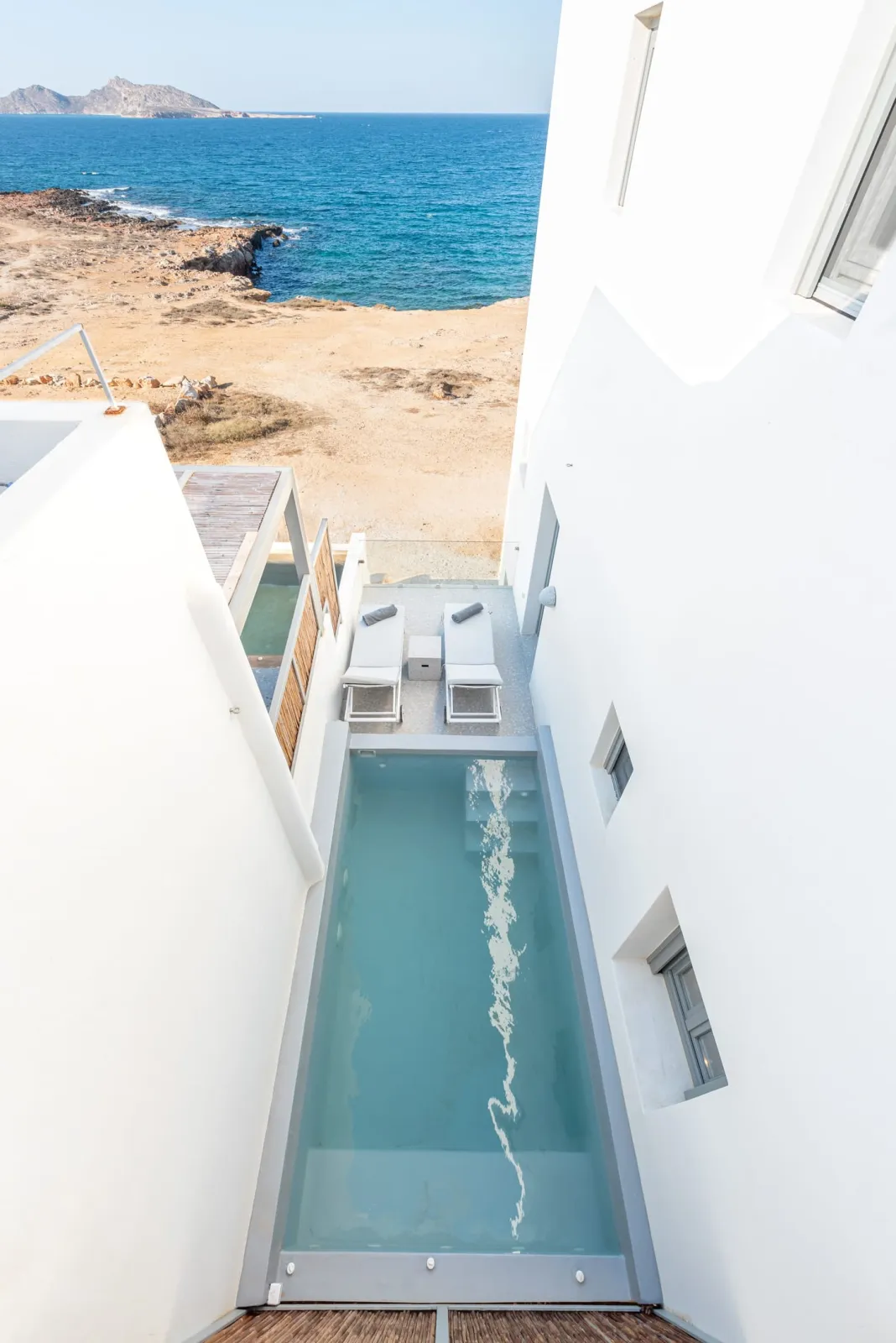 Suite with Private Plunge Pool & Sea View