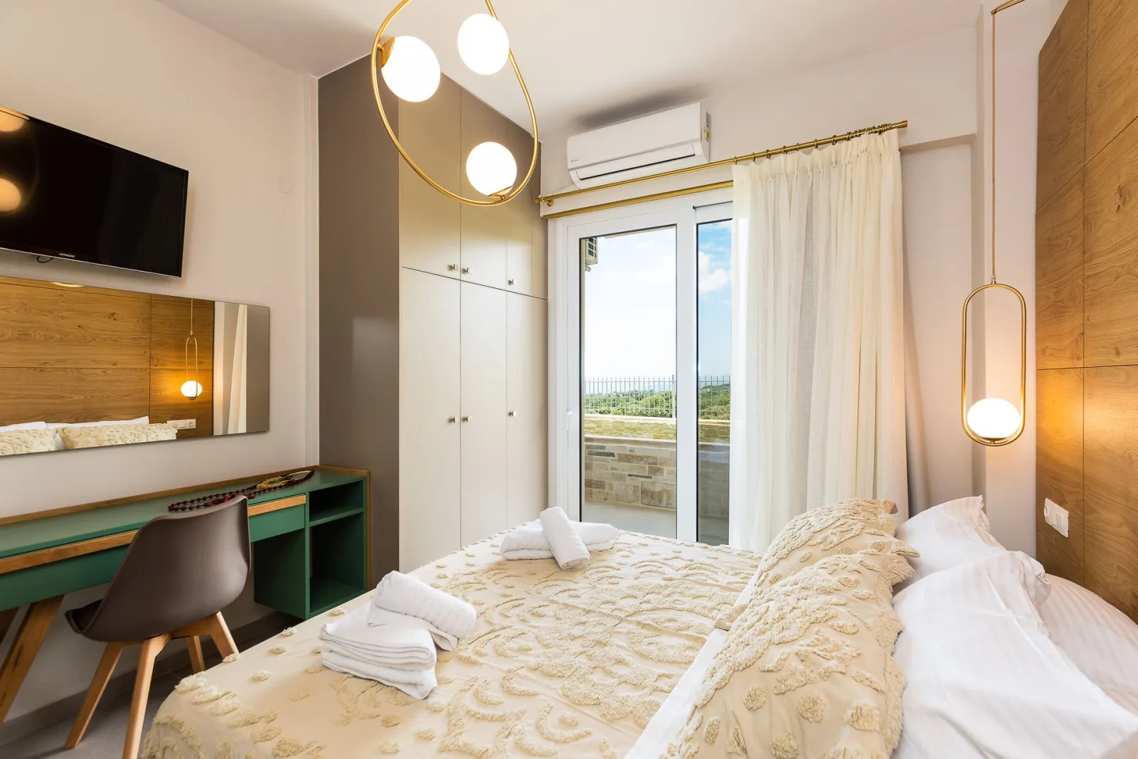 One Bedroom Apartment with Sea View - Ground Level