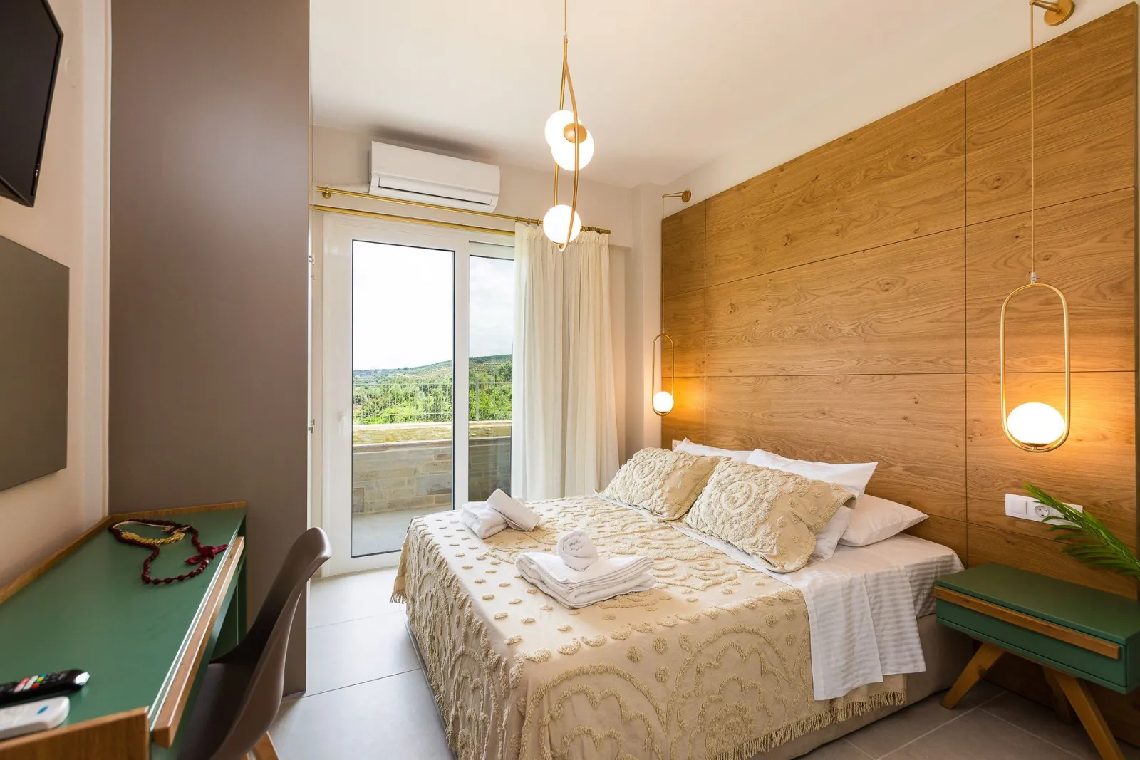 One Bedroom Apartment with Sea View - Ground Level