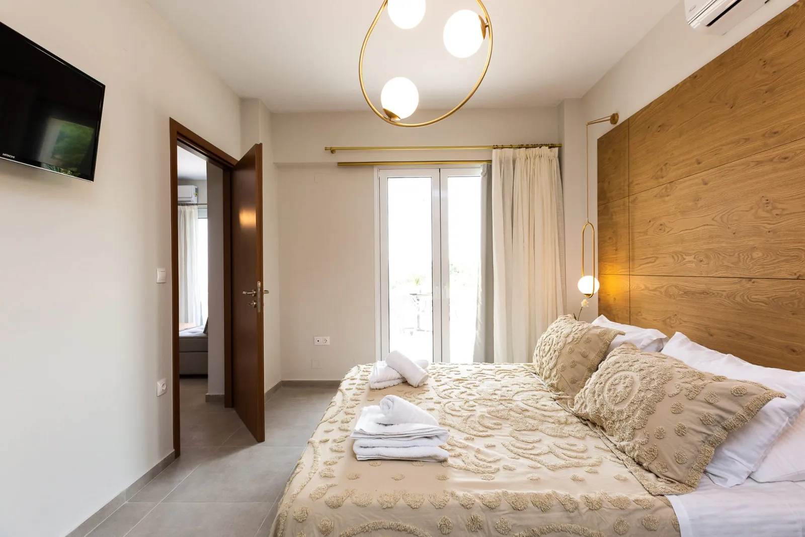 Superior One Bedroom Apartment with Sea View - Ground Level
